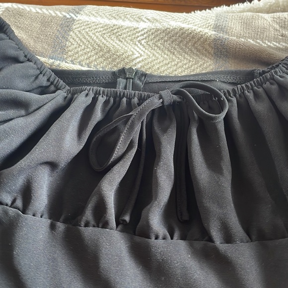 New square neck dress - Picture 2 of 8